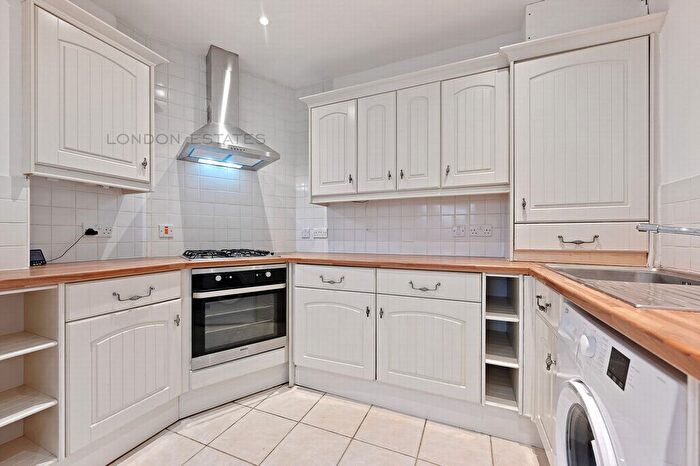 1 Bedroom Flat To Rent In Guildford Street, Chertsey, KT16