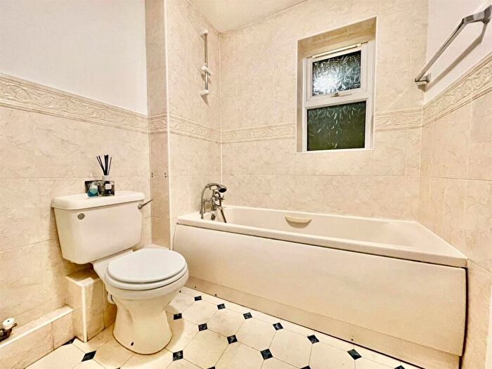 1 Bedroom Apartment To Rent In Ashley Mews, Ashton-On-Ribble, PR2