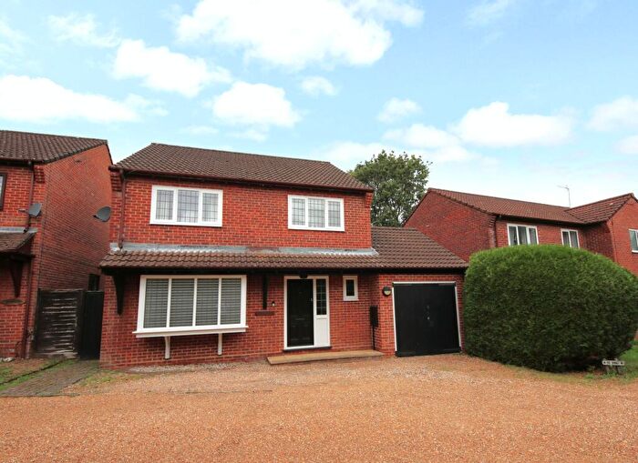4 Bedroom Detached House For Sale In Wildern Lane, Hedge End, SO30