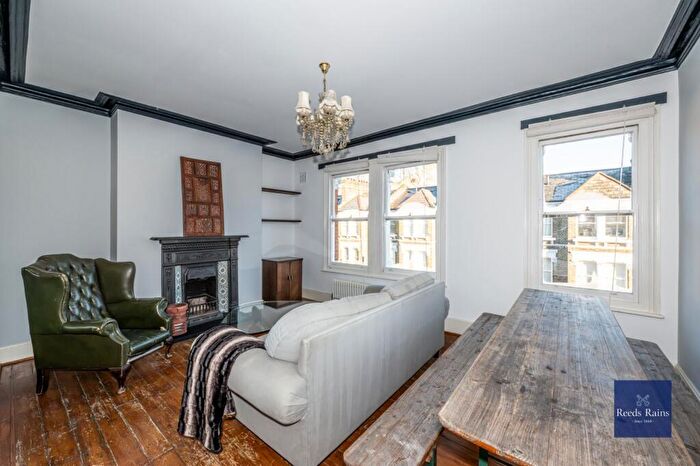 2 Bedroom Apartment To Rent In Brook Drive, London, SE11