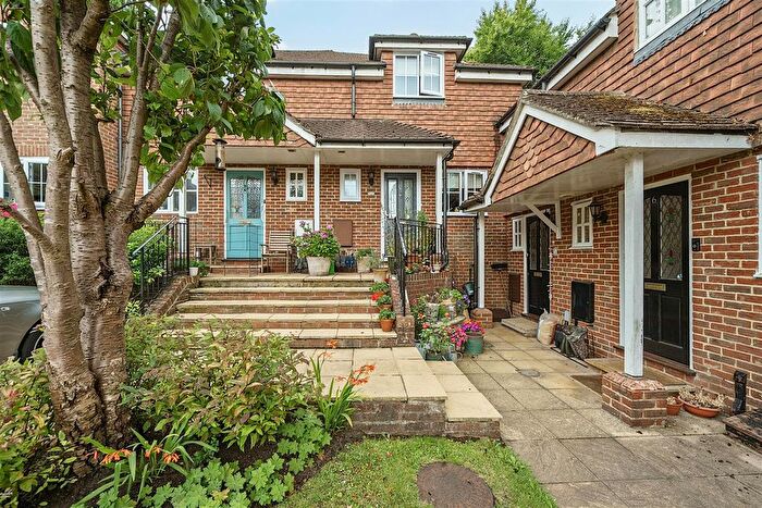 2 Bedroom Property For Sale In Grayswood Road, Grayswood, Haslemere, GU27