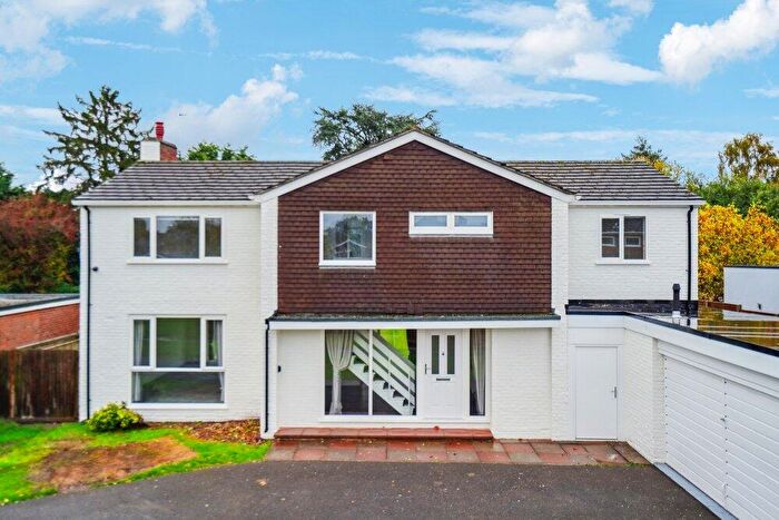 5 Bedroom Detached House To Rent In Foley Close, Beaconsfield, Buckinghamshire, HP9