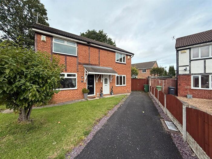 3 Bedroom Semi-Detached House To Rent In Alvega Close, New Ferry, CH62