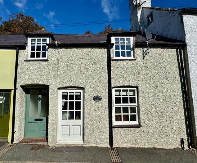 2 Bedroom Terraced House For Sale In Wexham Street, Beaumaris, LL58