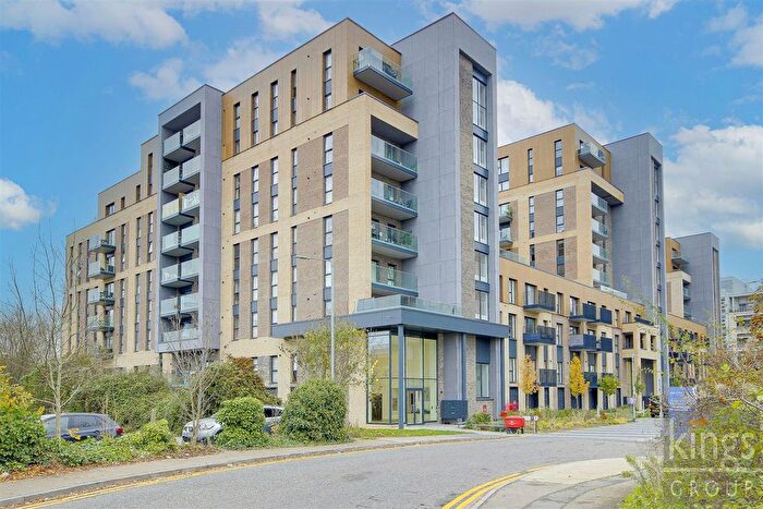 2 Bedroom Flat For Sale In Edinburgh Gate, Harlow, CM20
