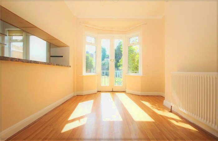 4 Bedroom Terraced House To Rent In Grasmere Avenue, Hounslow, London, TW3
