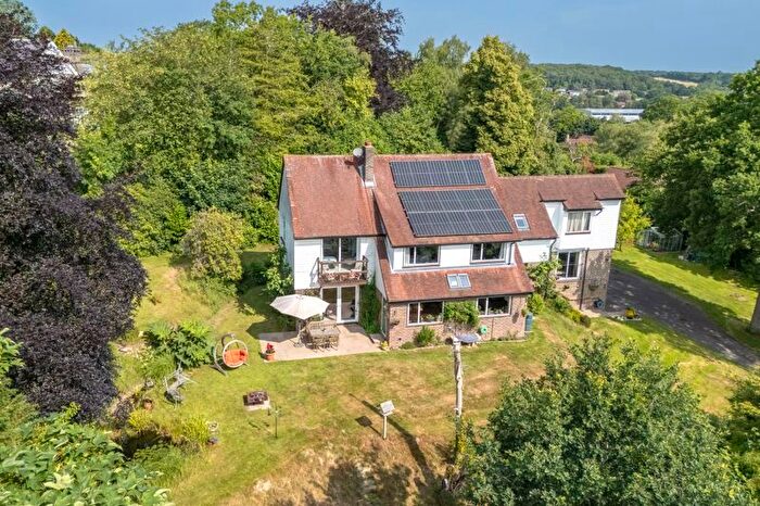4 Bedroom Detached House For Sale In Clackhams Lane, Crowborough, TN6