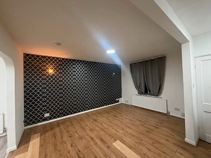 3 Bedroom Terraced House To Rent In Canonsleigh Road, Dagenham, RM9