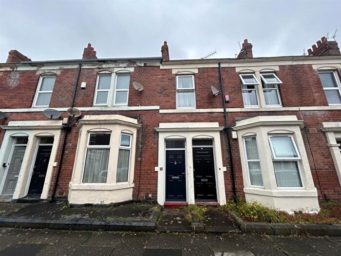 4 Bedroom Maisonette To Rent In Tavistock Road, Jesmond, Newcastle Upon Tyne, NE2