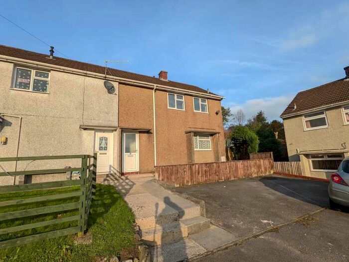 2 Bedroom House To Rent In Brewery Road, Carmarthen, Carmarthenshire, SA31