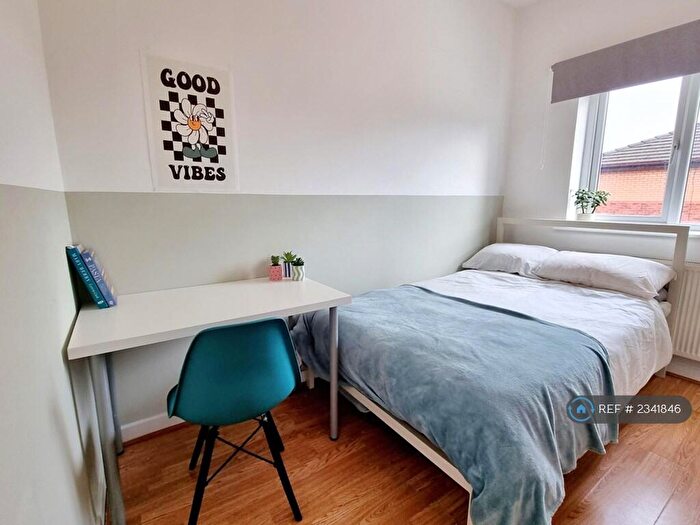 5 Bedroom End Of Terrace House To Rent In Liberty Street, Liverpool, L15