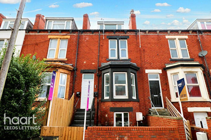 2 Bedroom Apartment To Rent In Lady Pit Lane, Leeds, LS11