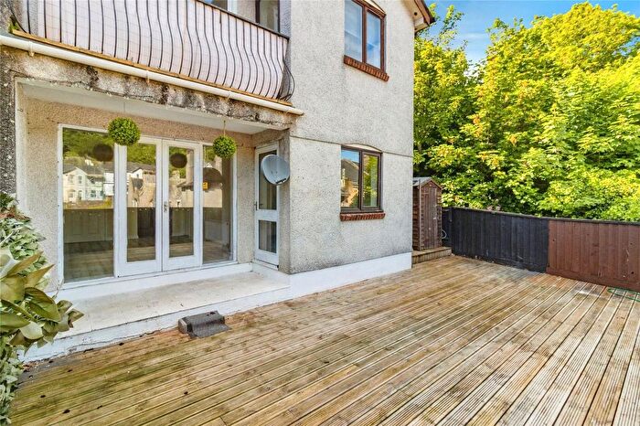 1 Bedroom Flat For Sale In Lea Haven, Castle Lane, Torquay, Devon, TQ1