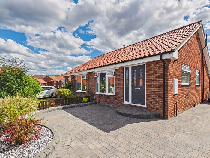 2 Bedroom Semi-Detached Bungalow For Sale In Fairmead Way, Whitby, YO22