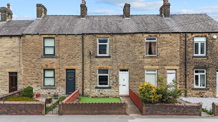3 Bedroom Terraced House For Sale In Sheffield Road, Penistone, S36