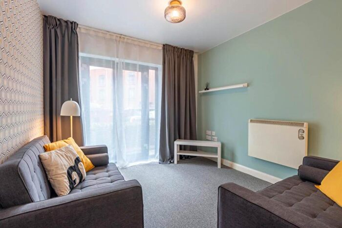 1 Bedroom Apartment To Rent In Newhall Court, George Street, B3