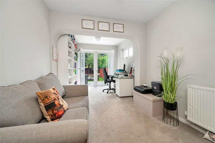 4 Bedroom Detached House For Sale In Priory Road, Loughborough, Leicestershire, LE11