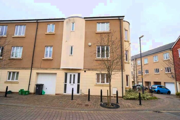 5 Bedroom End Of Terrace House To Rent In Jekyll Close, Stapleton, BS16