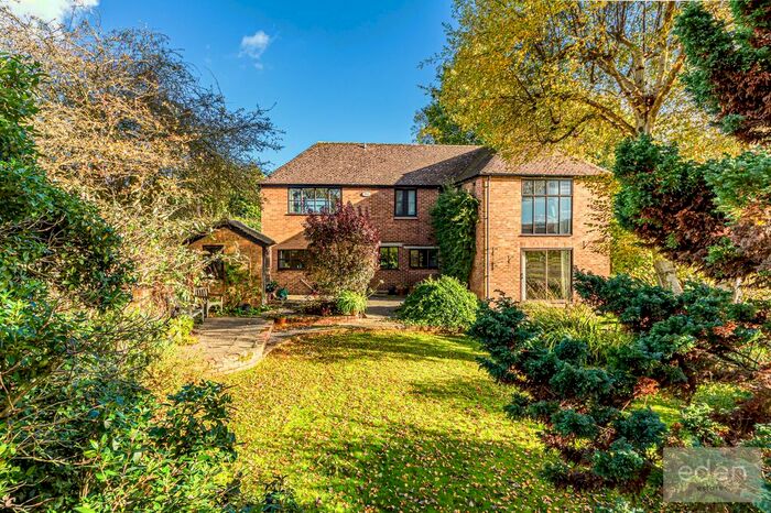 4 Bedroom Detached House For Sale In The Rocks Road, East Malling, ME19