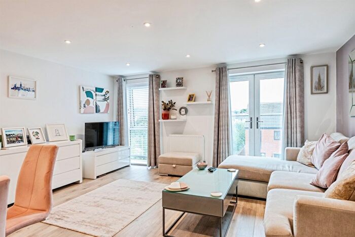 1 Bedroom Flat For Sale In Ashton Rise, Bristol, BS3