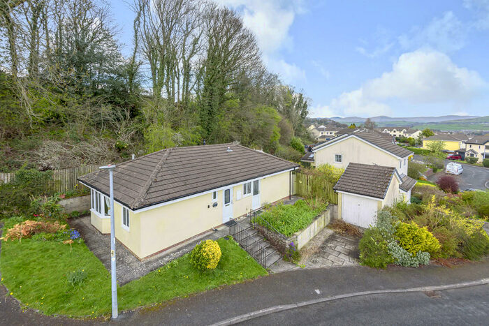 3 Bedroom Detached Bungalow To Rent In Maple Drive, Kendal, Cumbria, LA9