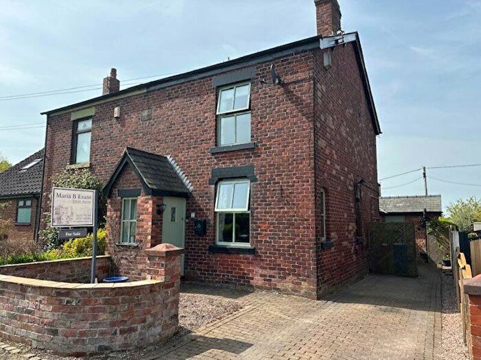 2 Bedroom Semi-Detached House For Sale In Barmskin Lane, Heskin, PR7