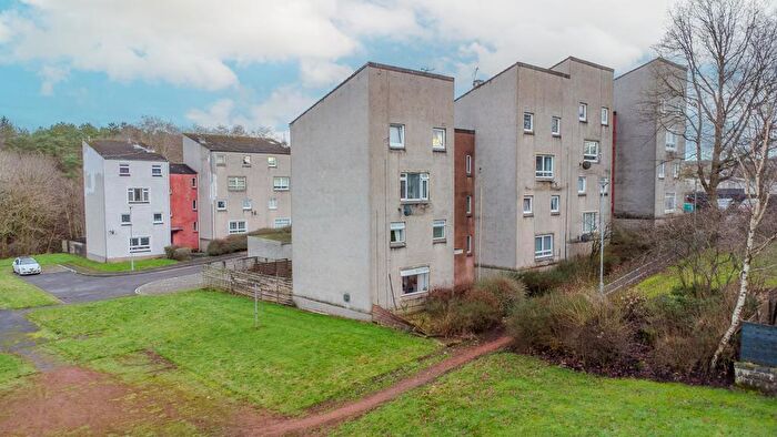 3 Bedroom Maisonette For Sale In Ash Road, Cumbernauld, G67