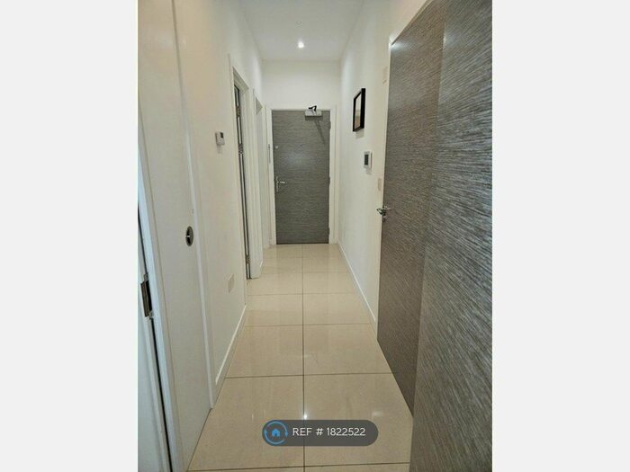 2 Bedroom Flat To Rent In Old Street, London, EC1V