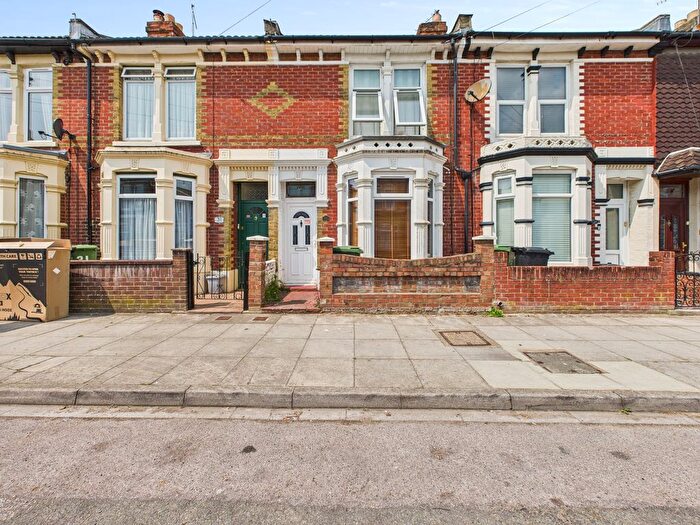 3 Bedroom Terraced House For Sale In Wallace Road, Portsmouth, PO2
