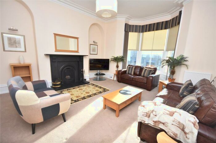 2 Bedroom Flat To Rent In Fountainhall Road, West End, Aberdeen, AB15