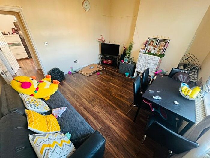 1 Bedroom Flat To Rent In Gipsy Road, London, SE27