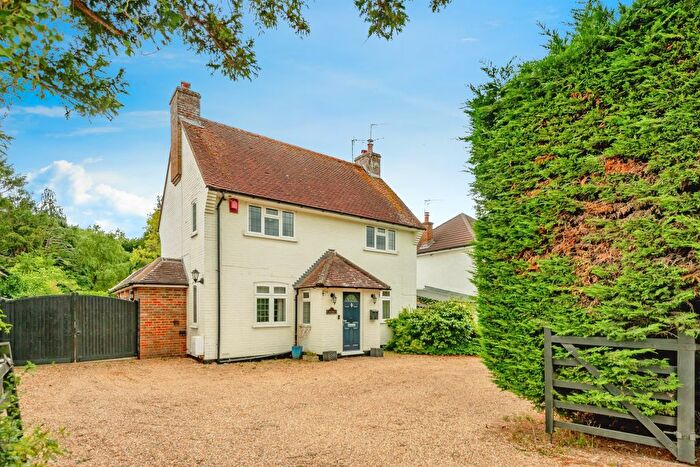 4 Bedroom Detached House For Sale In Effingham Road, Burstow, Horley, RH6