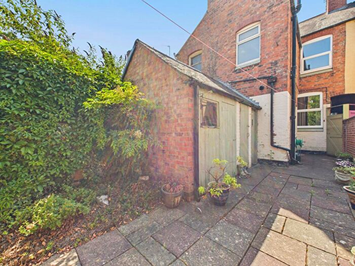 2 Bedroom Terraced House For Sale In Dartford Road, Leicester, LE2