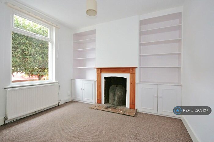 3 Bedroom Terraced House To Rent In Swansea Road, Reading, RG1