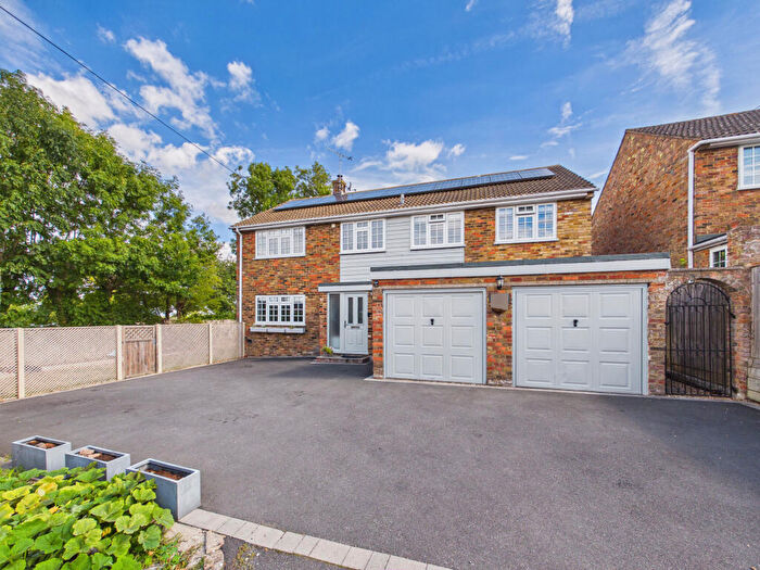 5 Bedroom Detached House For Sale In Perry Lane, Bledlow, Princes Risborough, Buckinghamshire, HP27