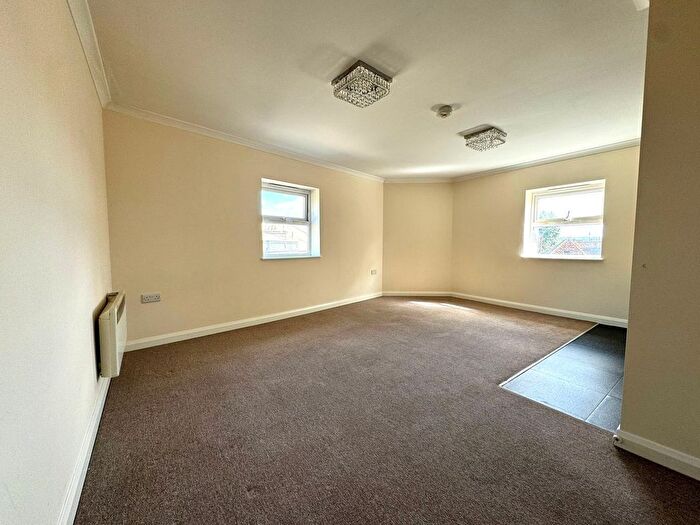 1 Bedroom Flat To Rent In Bower Lane, Maidstone, ME16