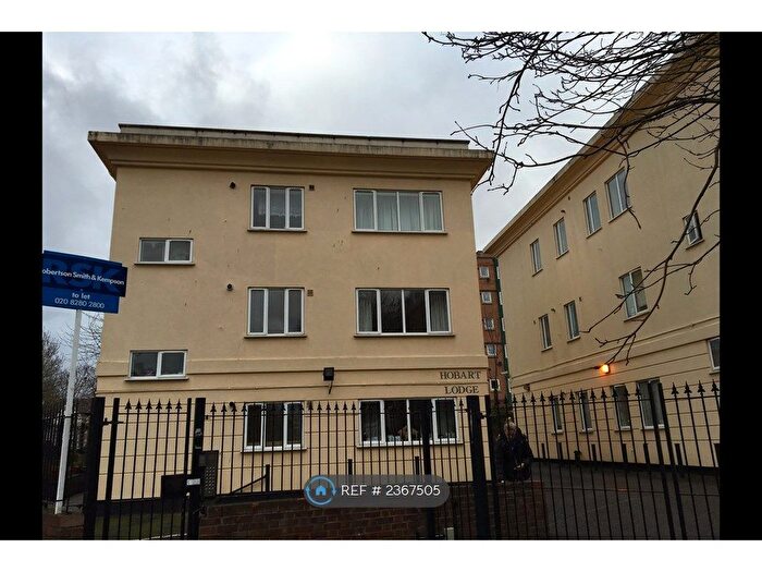 2 Bedroom Flat To Rent In Hobart Lodge, West Ealing, W13