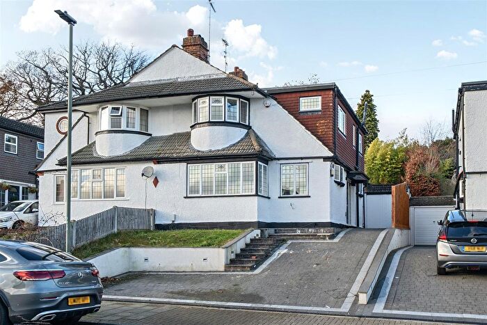 4 Bedroom Semi Detached House For Sale In Newstead Avenue, Orpington, BR6