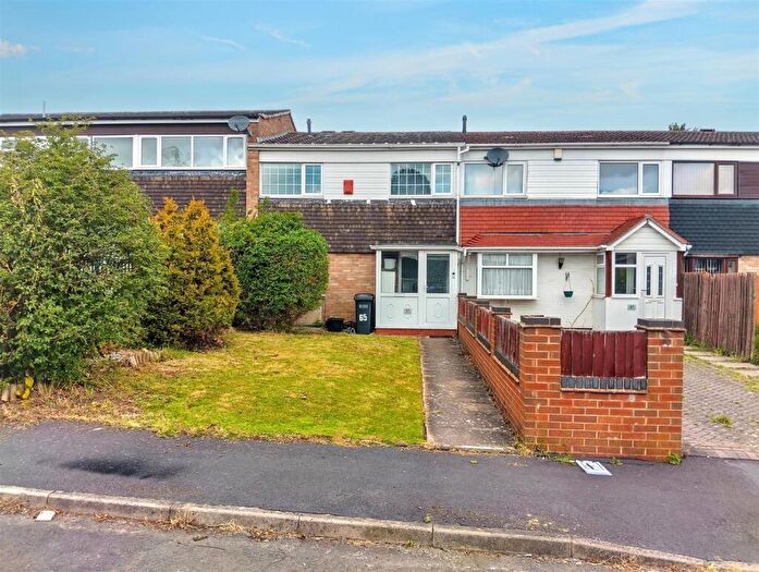 3 Bedroom Terraced House For Sale In Lyecroft Avenue, Birmingham, B37