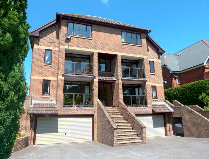 Houses for sale & to rent in BH14 0AU, Ashley Road, Parkstone Poole