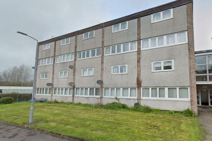 2 Bedroom Maisonette For Sale In , Craigie Place, Galston, KA4
