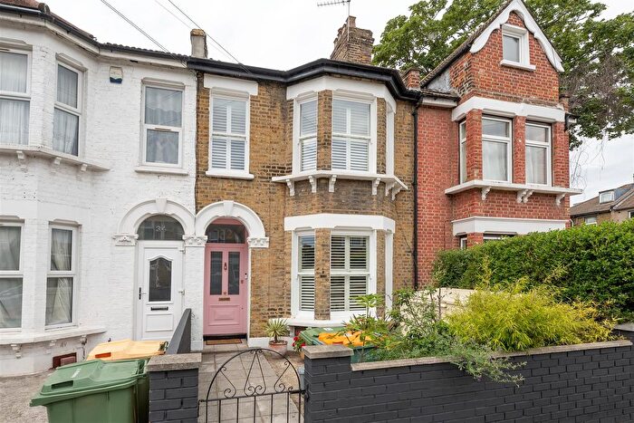 3 Bedroom Terraced House For Sale In Cecil Road, Plaistow, E13