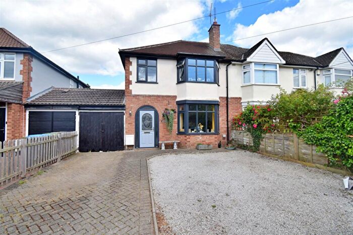 3 Bedroom Semi-Detached House For Sale In Kings Newnham Road, Church Lawford, Rugby, CV23