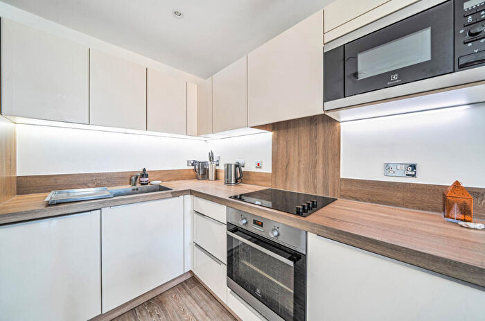 1 Bedroom Apartment To Rent In Elmira Street, Lewisham, London, SE13