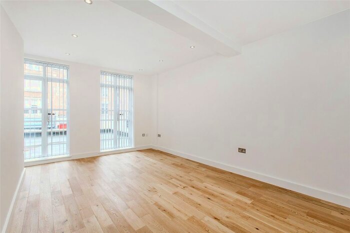 1 Bedroom Flat To Rent In Clapham High Street, Clapham, London SW4