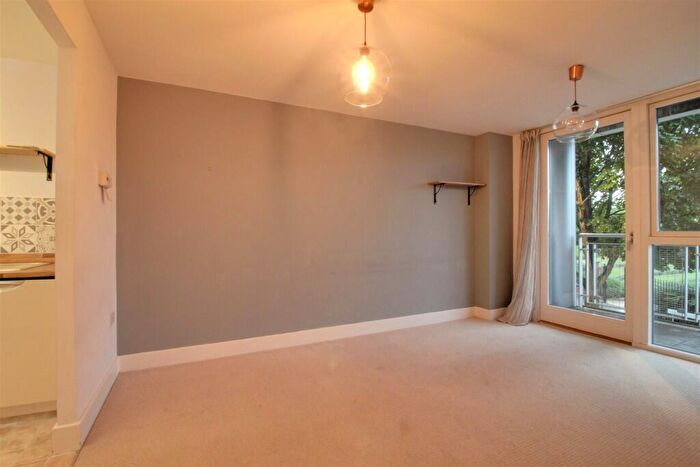 2 Bedroom Apartment To Rent In Longleat Avenue, Park Central, Birmingham, B15