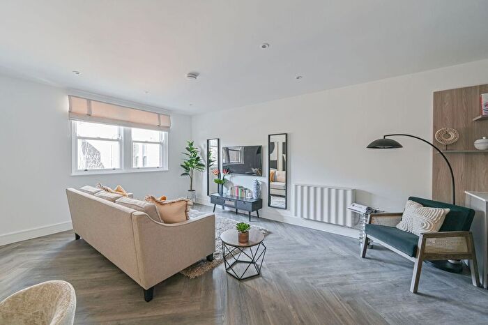 1 Bedroom Flat For Sale In The Wharf Collection, Battersea, London, SW11