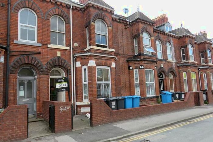 3 Bedroom Flat To Rent In Peel St, Hull, HU3