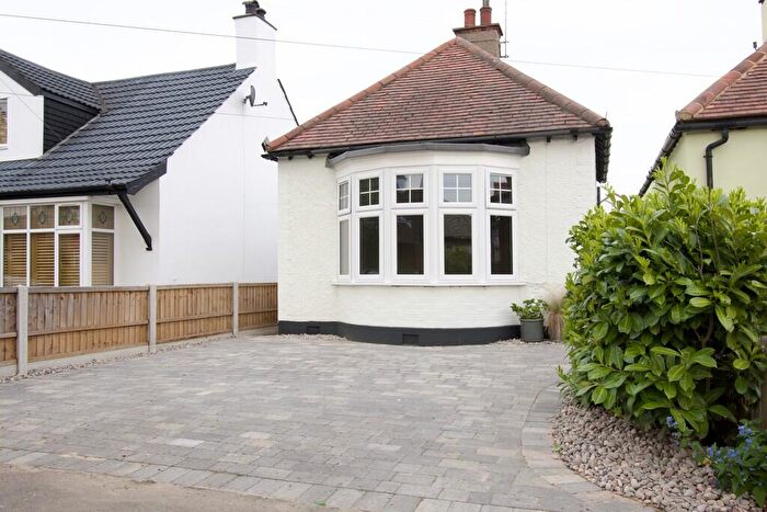 2 Bedroom Detached Bungalow For Sale In Leigh On Sea, SS9