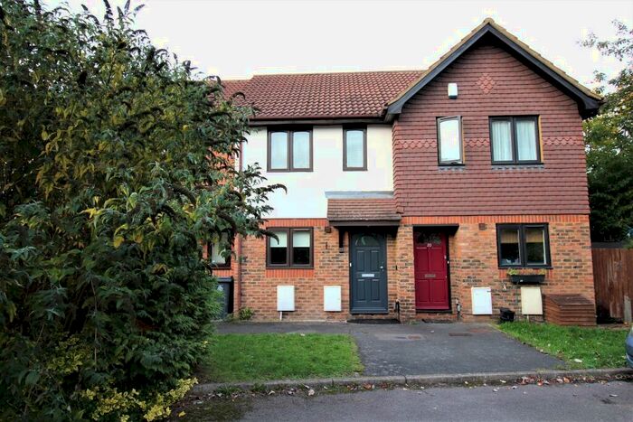 2 Bedroom Terraced House To Rent In The Wickets Maidenhead Berkshire, SL6